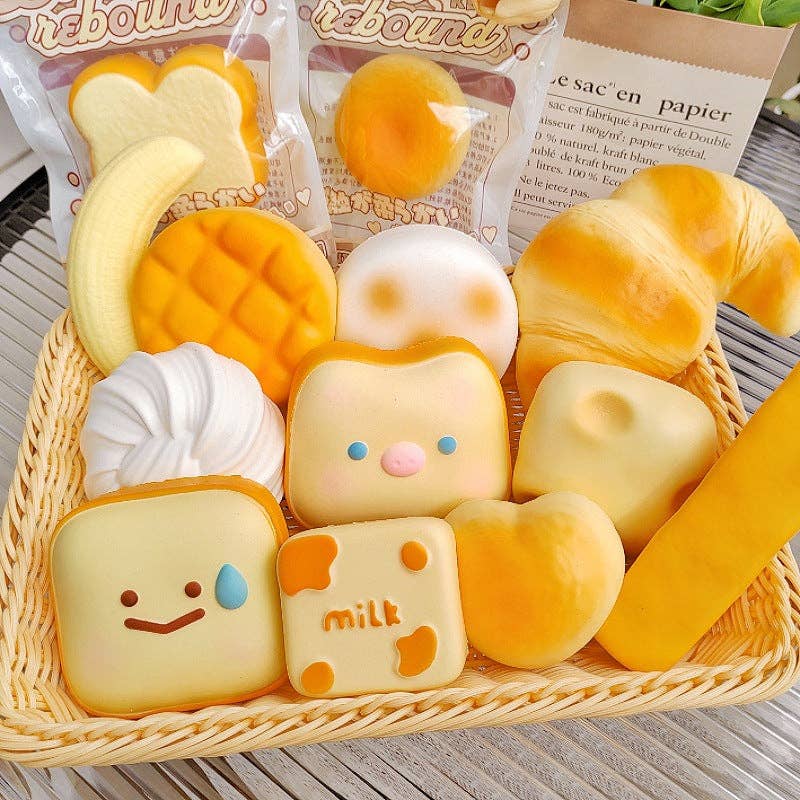 Realistic Food Bread Squishy Slow Rising Stress Relief Sensory Fidget Toy: Bread-chick / 1 pc