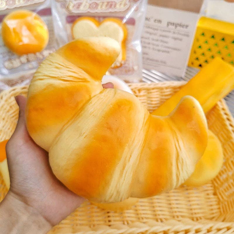 Realistic Food Bread Squishy Slow Rising Stress Relief Sensory Fidget Toy: Bread-chick / 1 pc